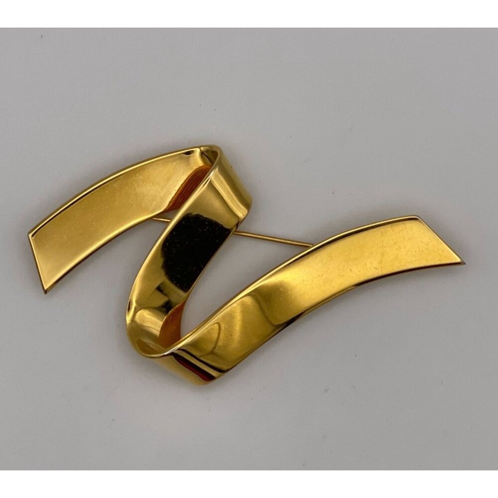 Monet Gold Tone Ribbon Zig Zag Brooch 3" Signed